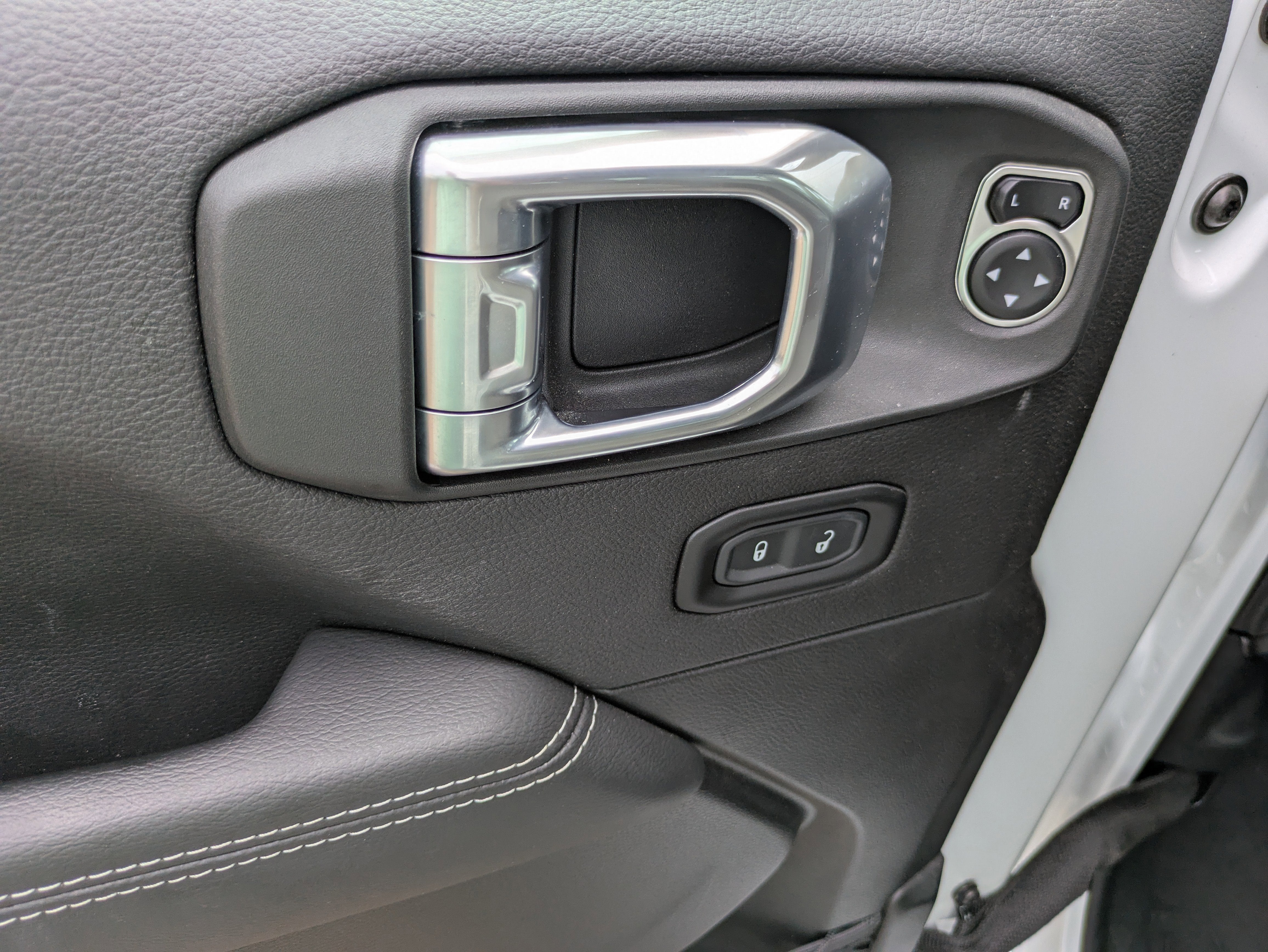 2023 Jeep Wrangler 4-Door Sahara 4x4