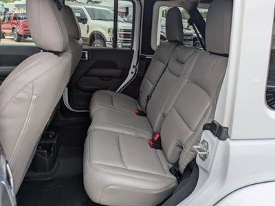 2023 Jeep Wrangler 4-Door Sahara 4x4