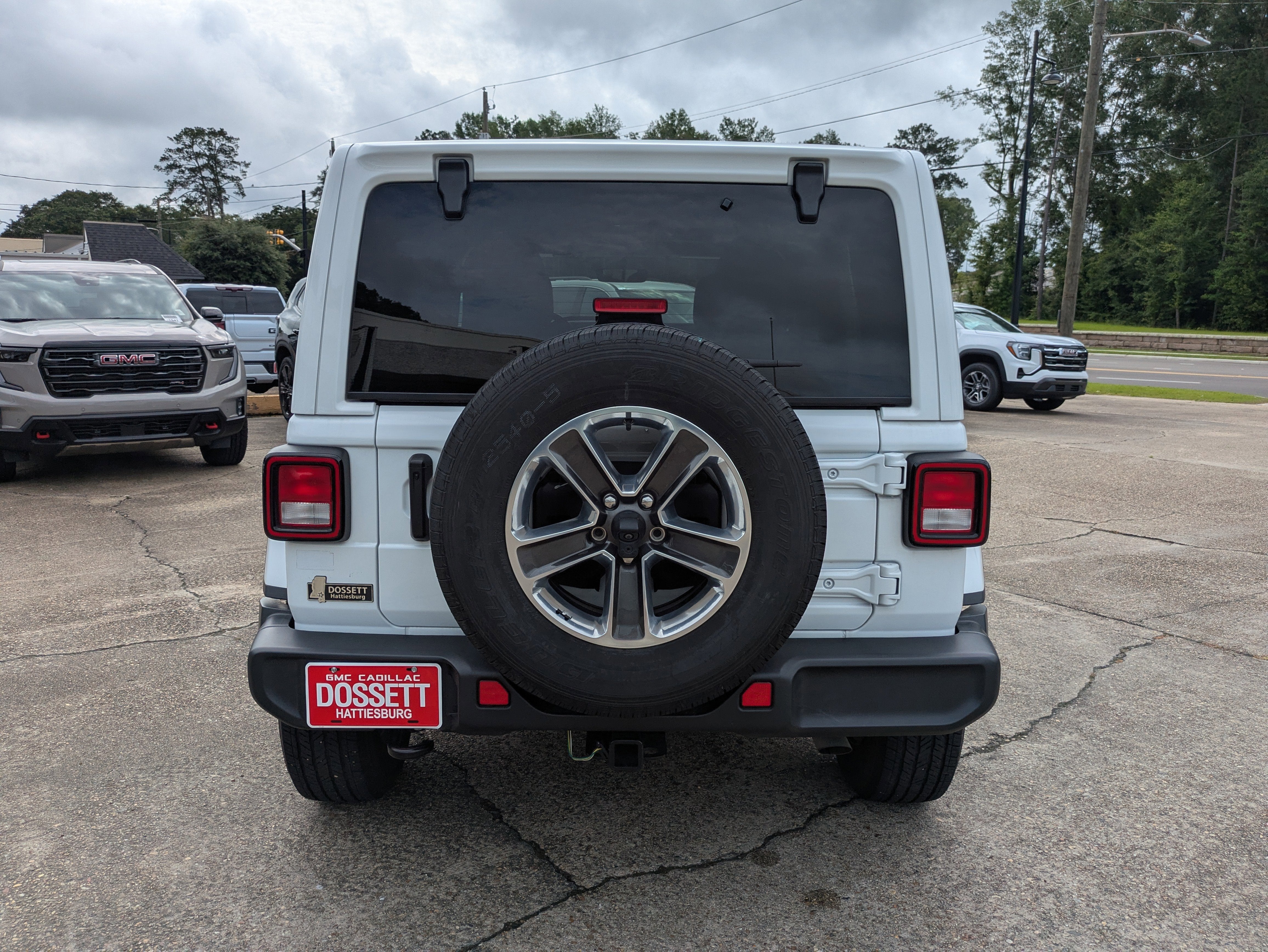 2023 Jeep Wrangler 4-Door Sahara 4x4