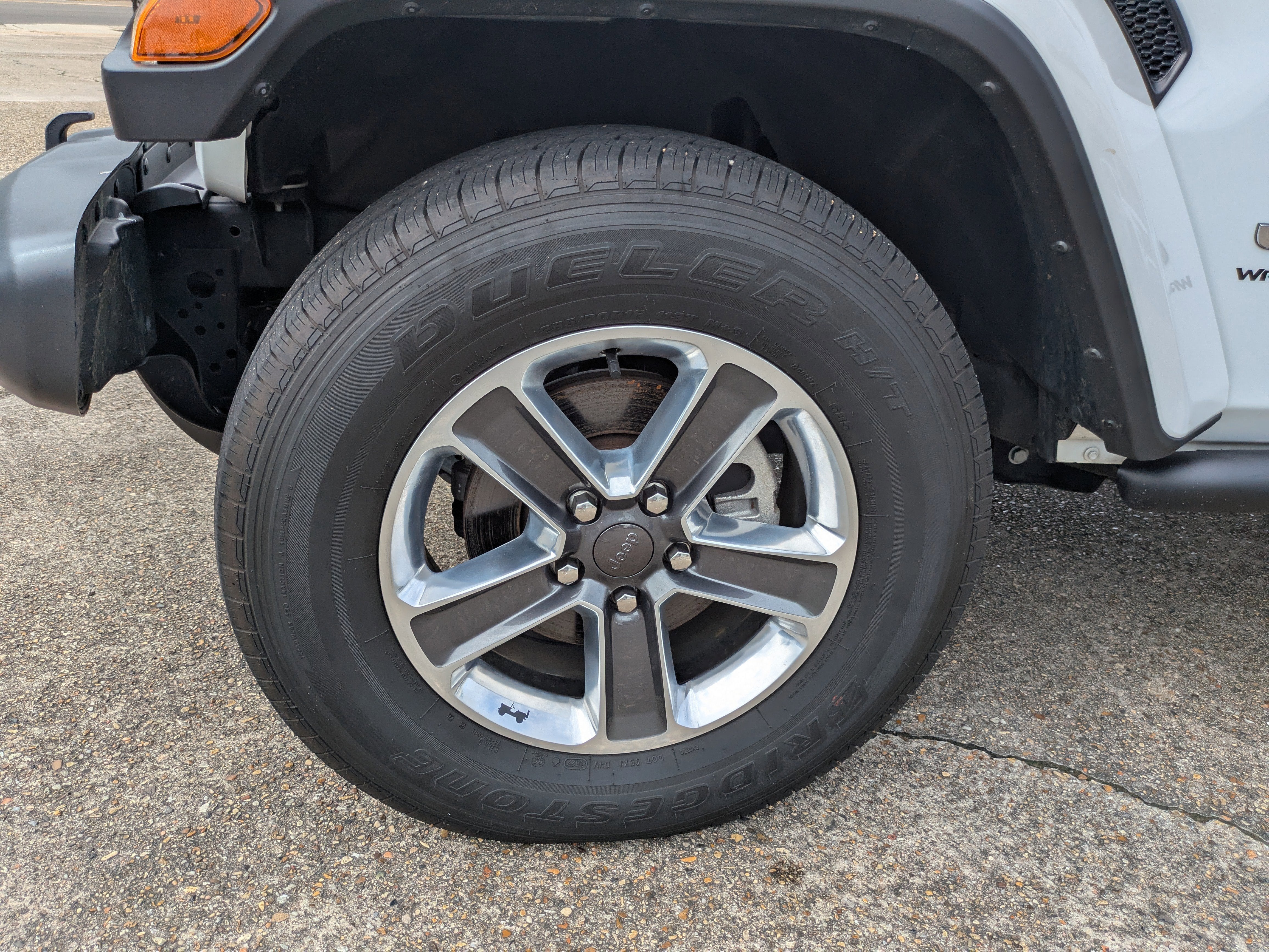 2023 Jeep Wrangler 4-Door Sahara 4x4