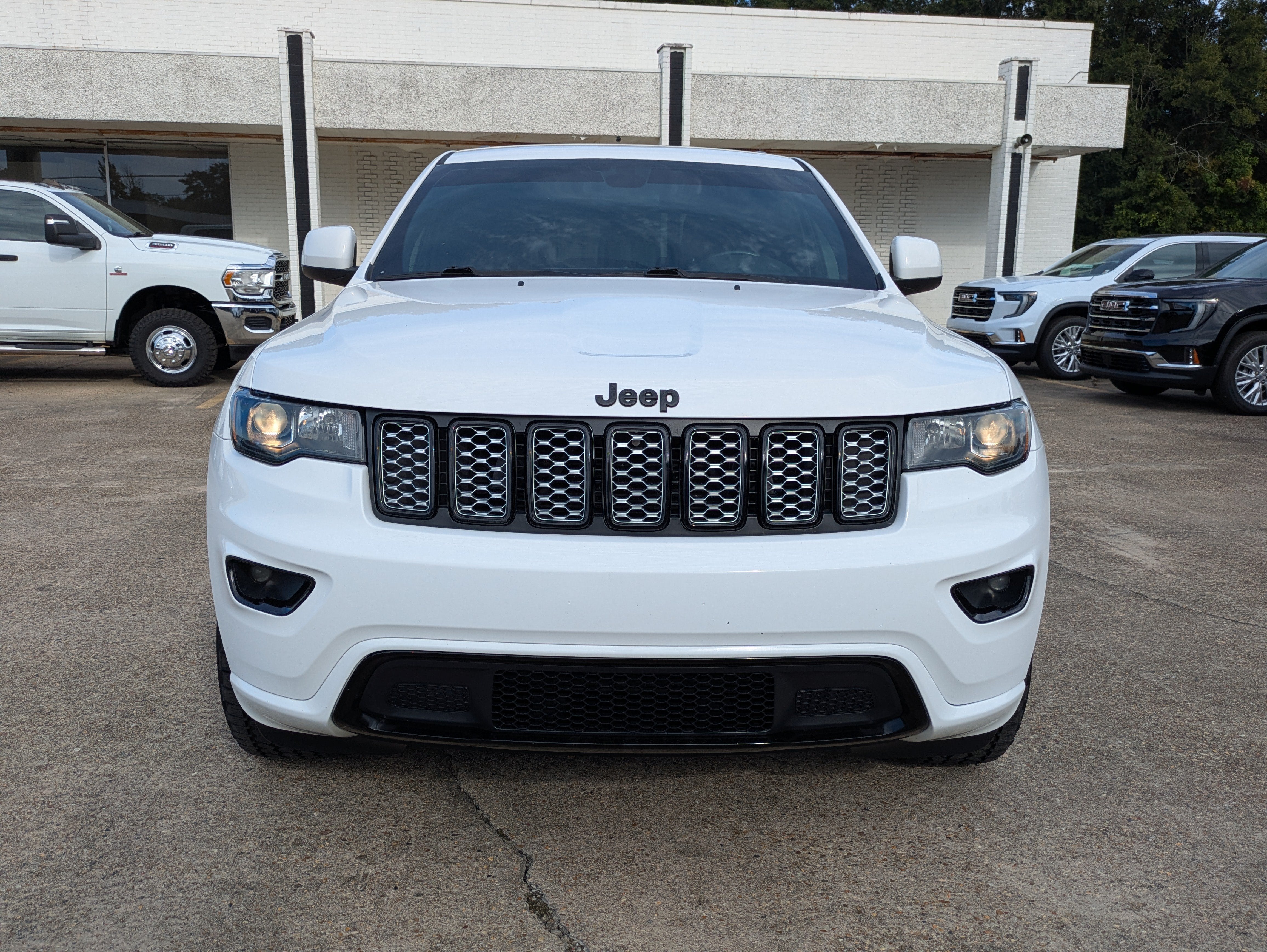 2021 Jeep Grand Cherokee Laredo X 4x2