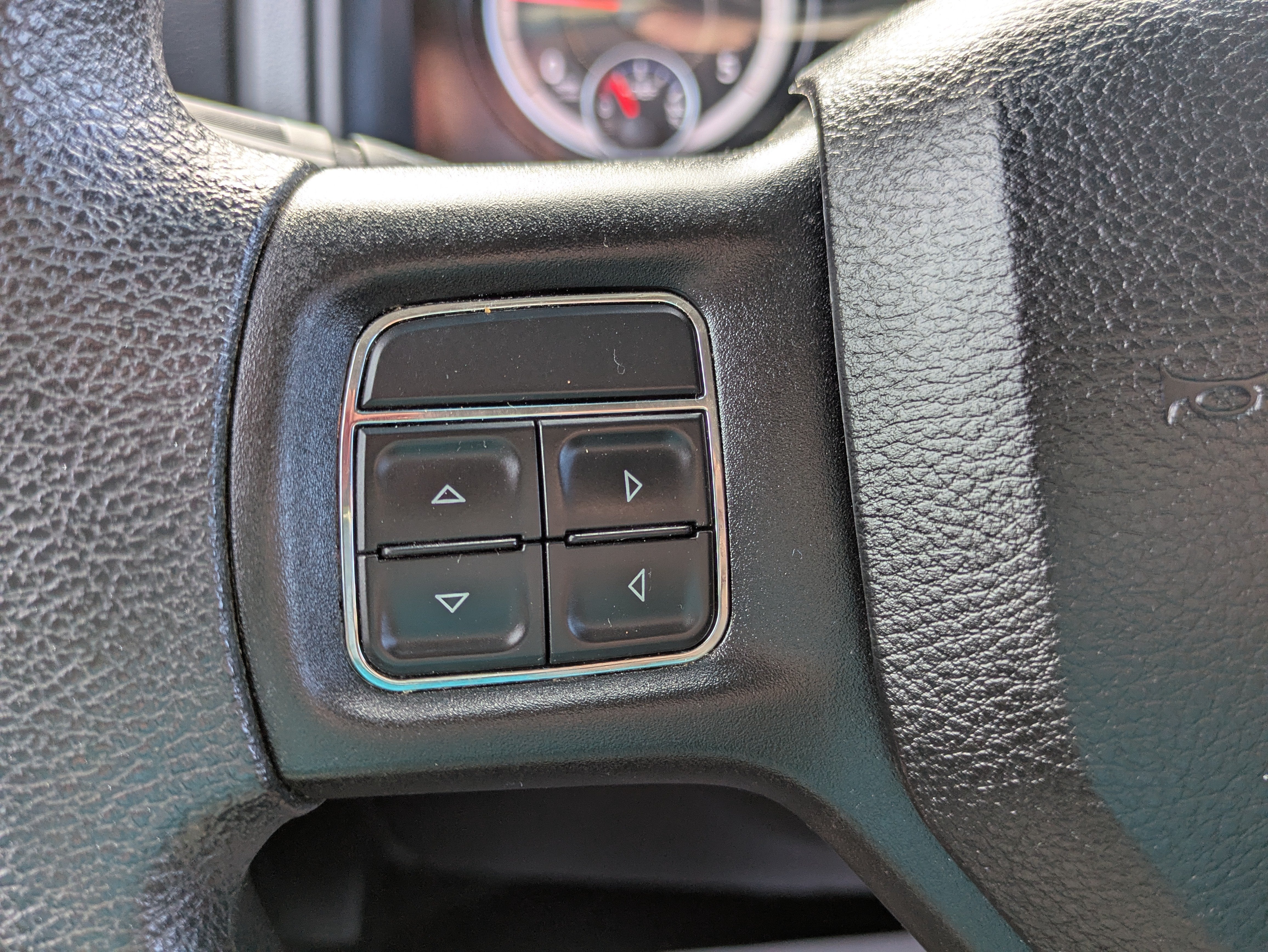 2019 RAM 1500 Classic Tradesman Crew Cab 4x2 5'7" Box