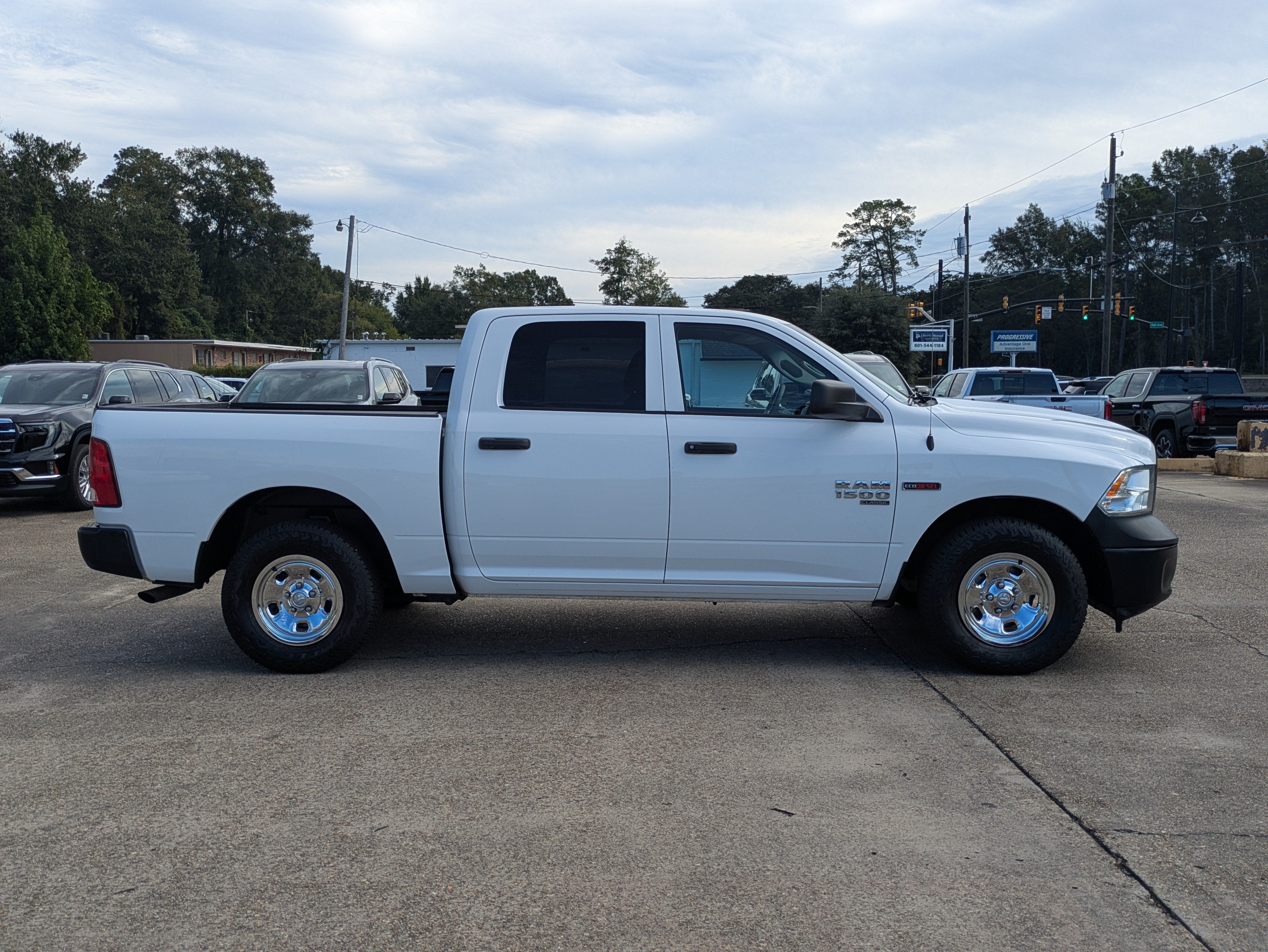 2019 RAM 1500 Classic Tradesman Crew Cab 4x2 5'7" Box