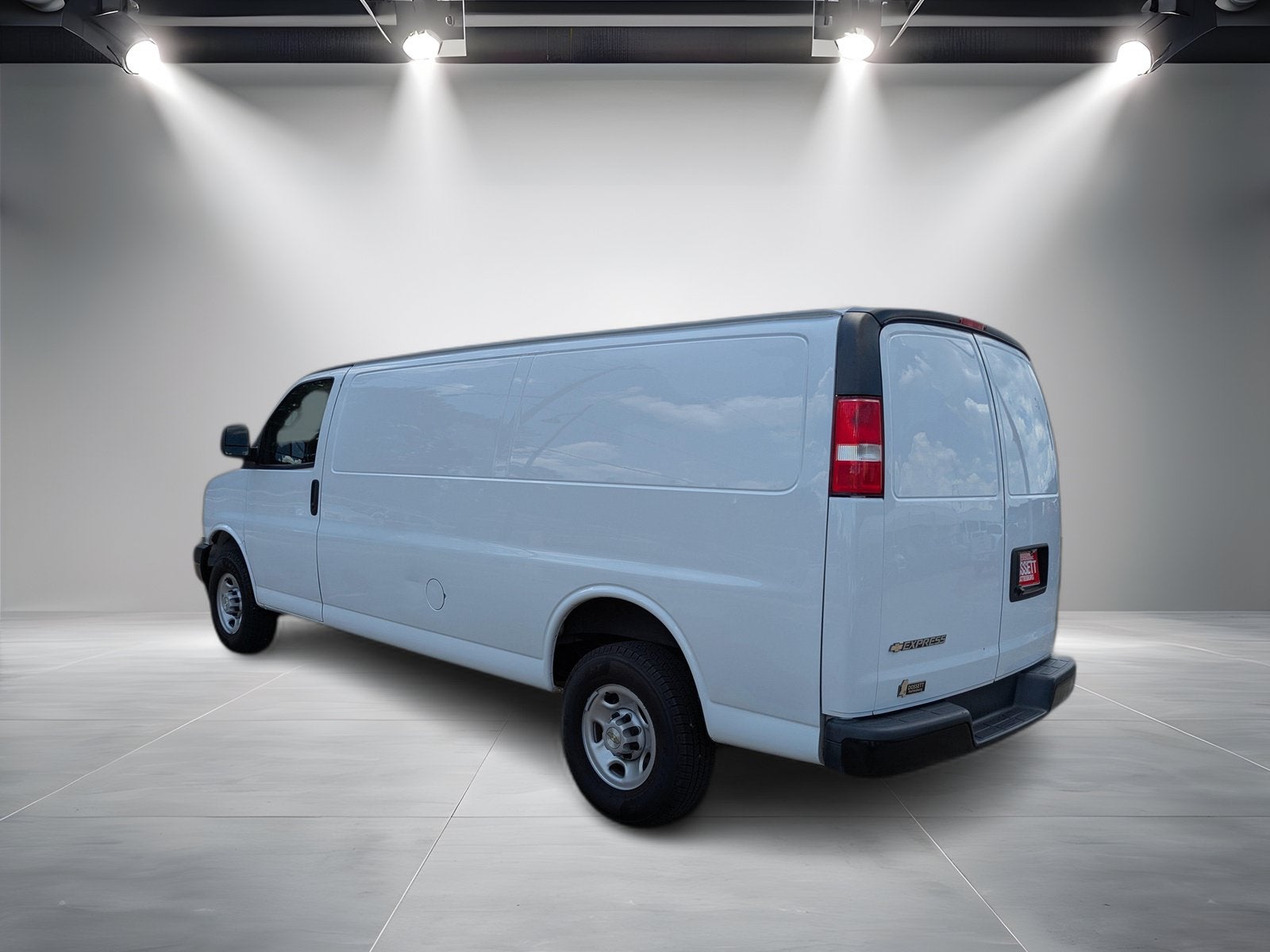 2023 Chevrolet Express Cargo 2500 WT