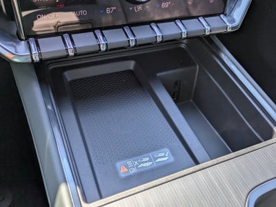 2027 GMC Acadia AT4