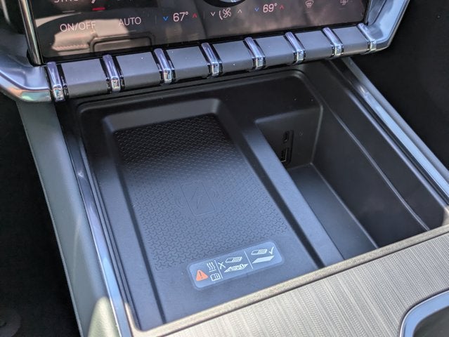 2027 GMC Acadia AT4