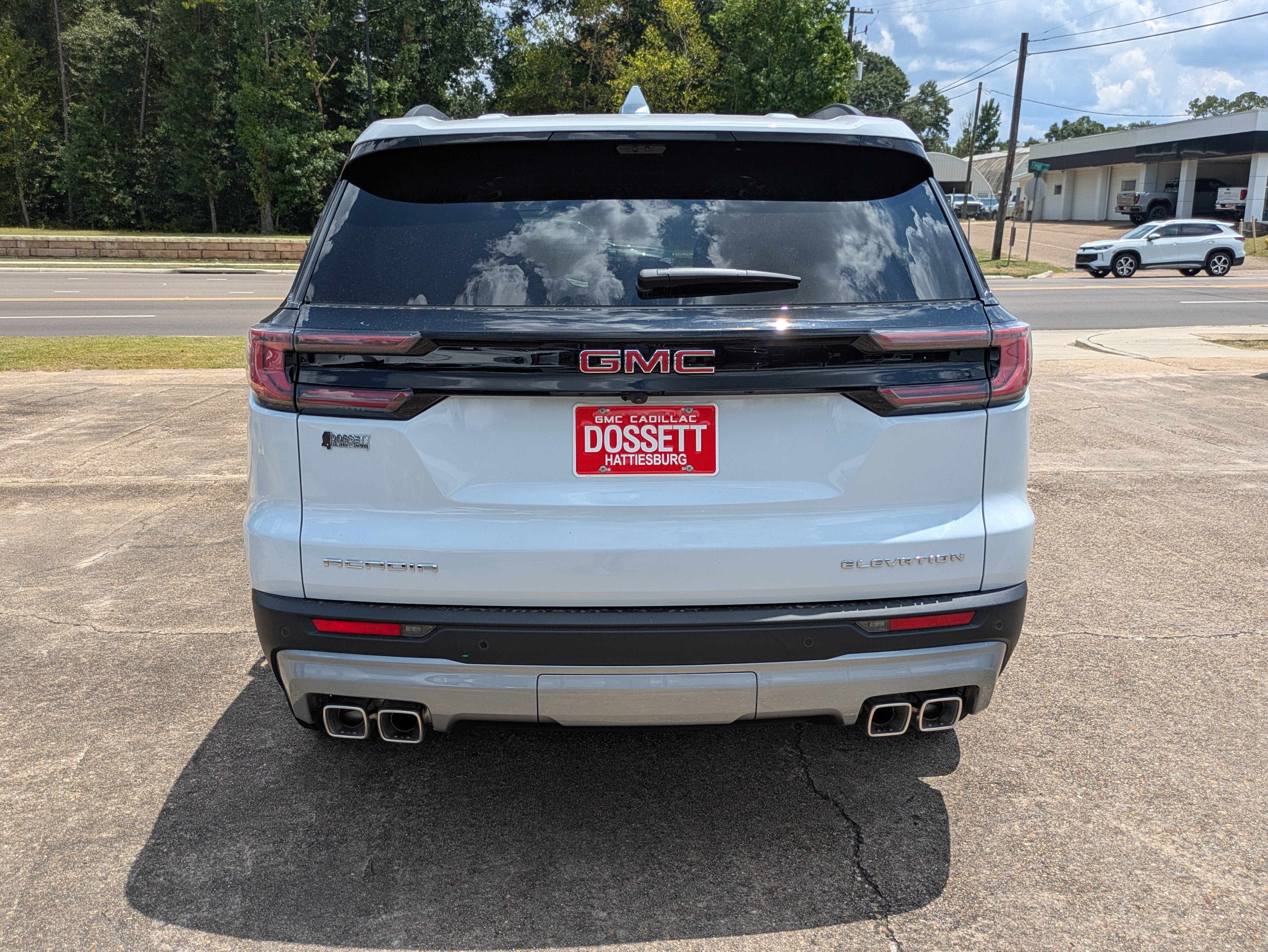 2026 GMC Acadia Elevation