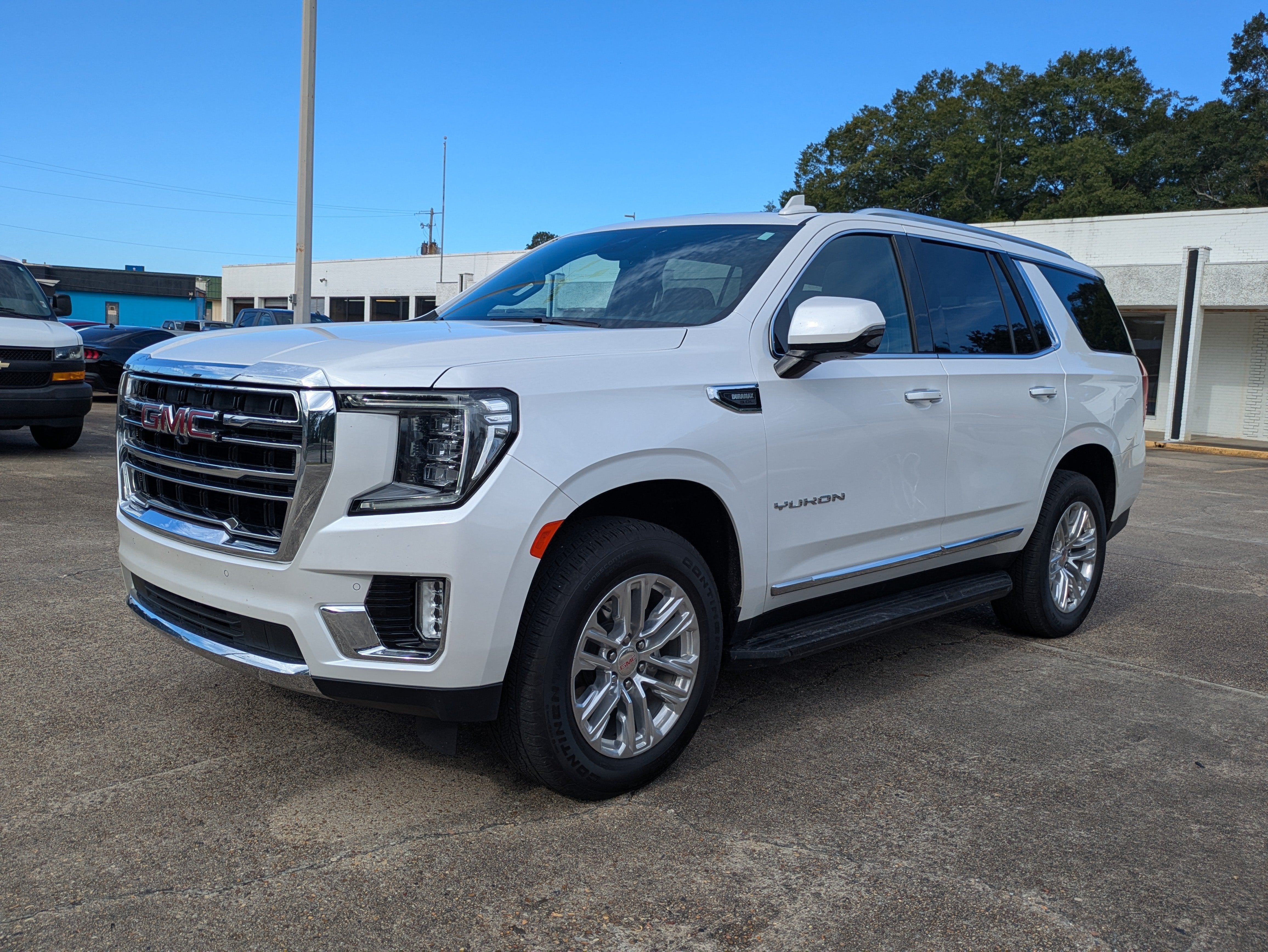 2024 GMC Yukon SLT