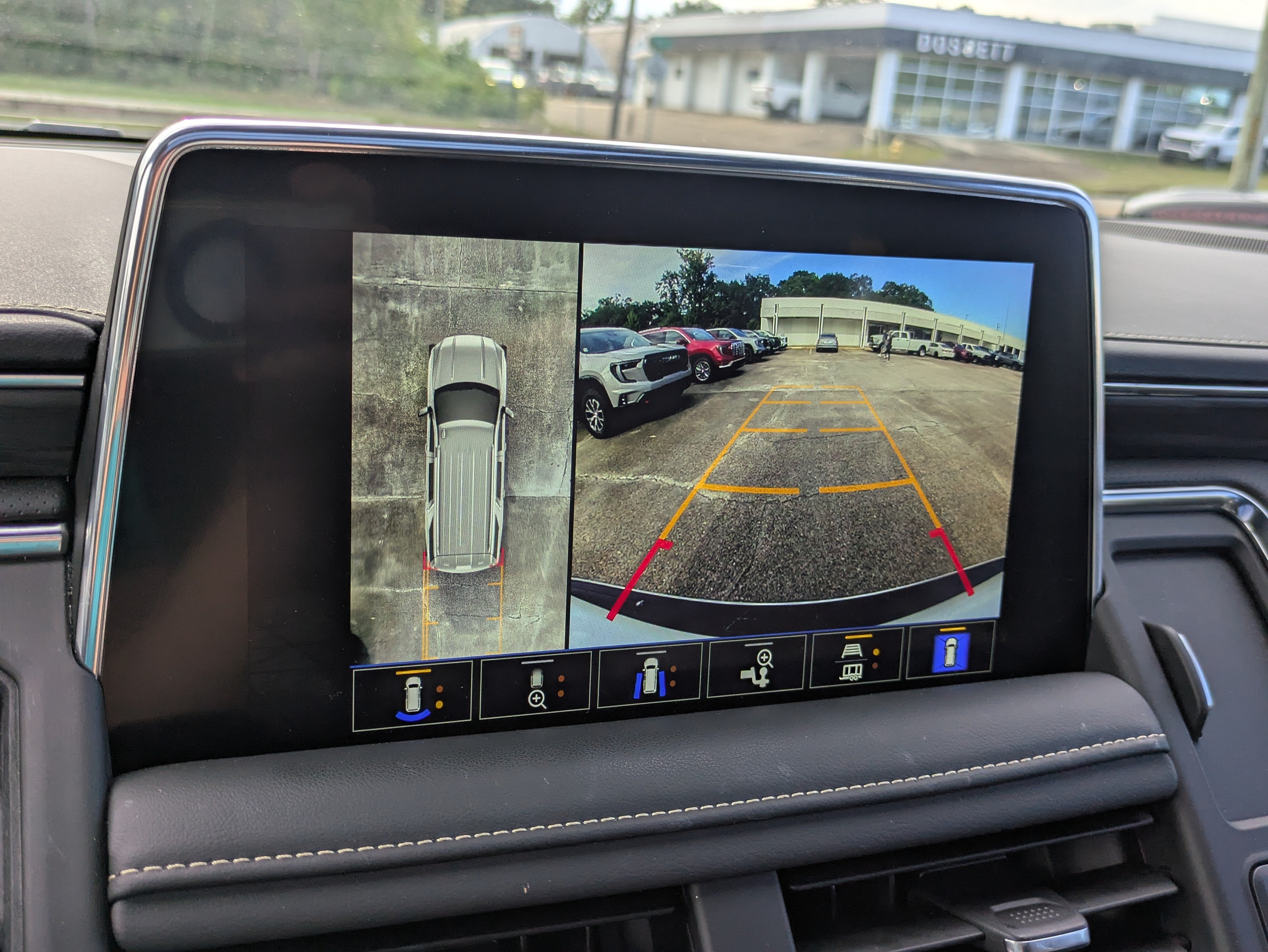 2024 GMC Yukon SLT