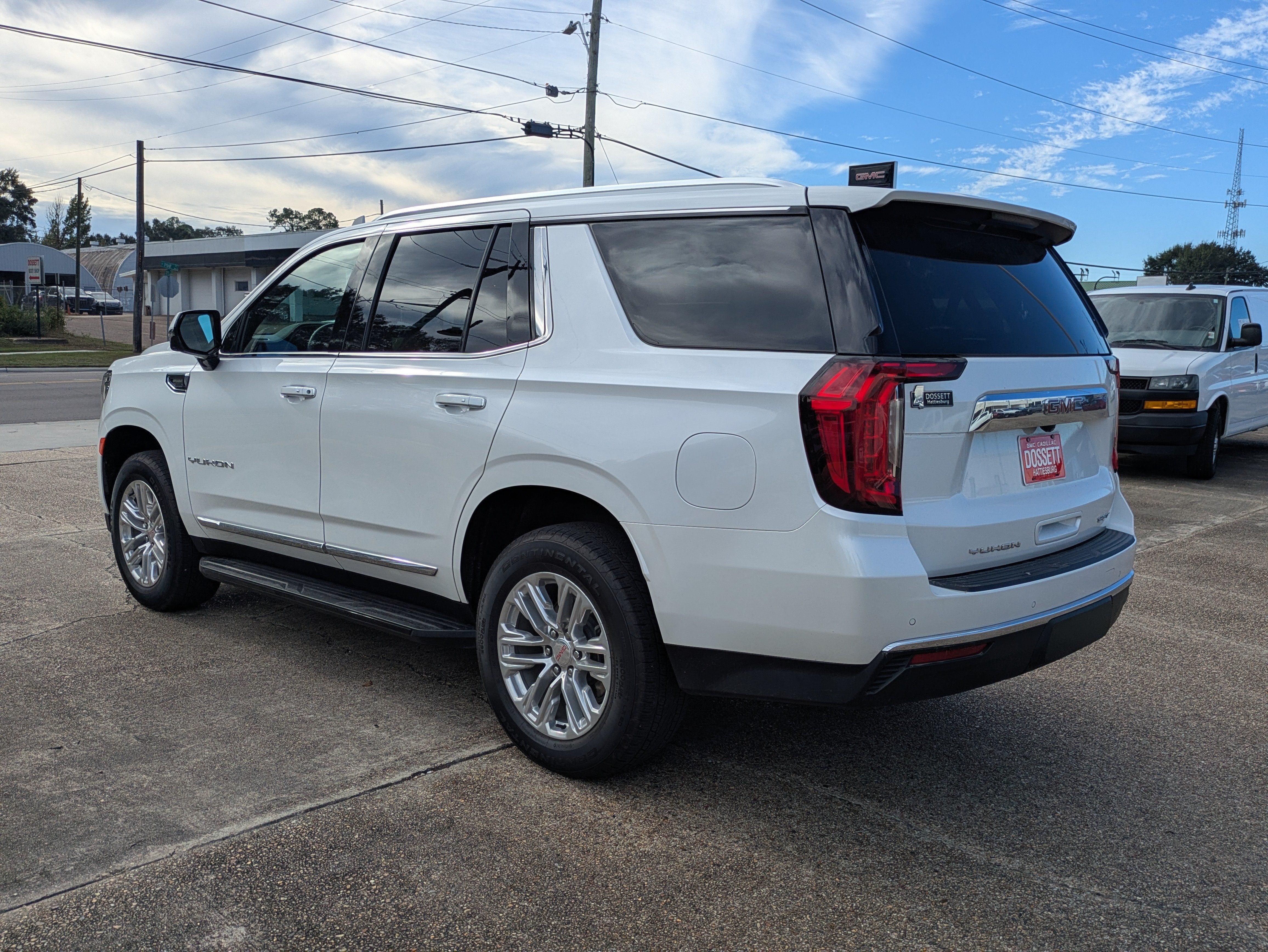 2024 GMC Yukon SLT