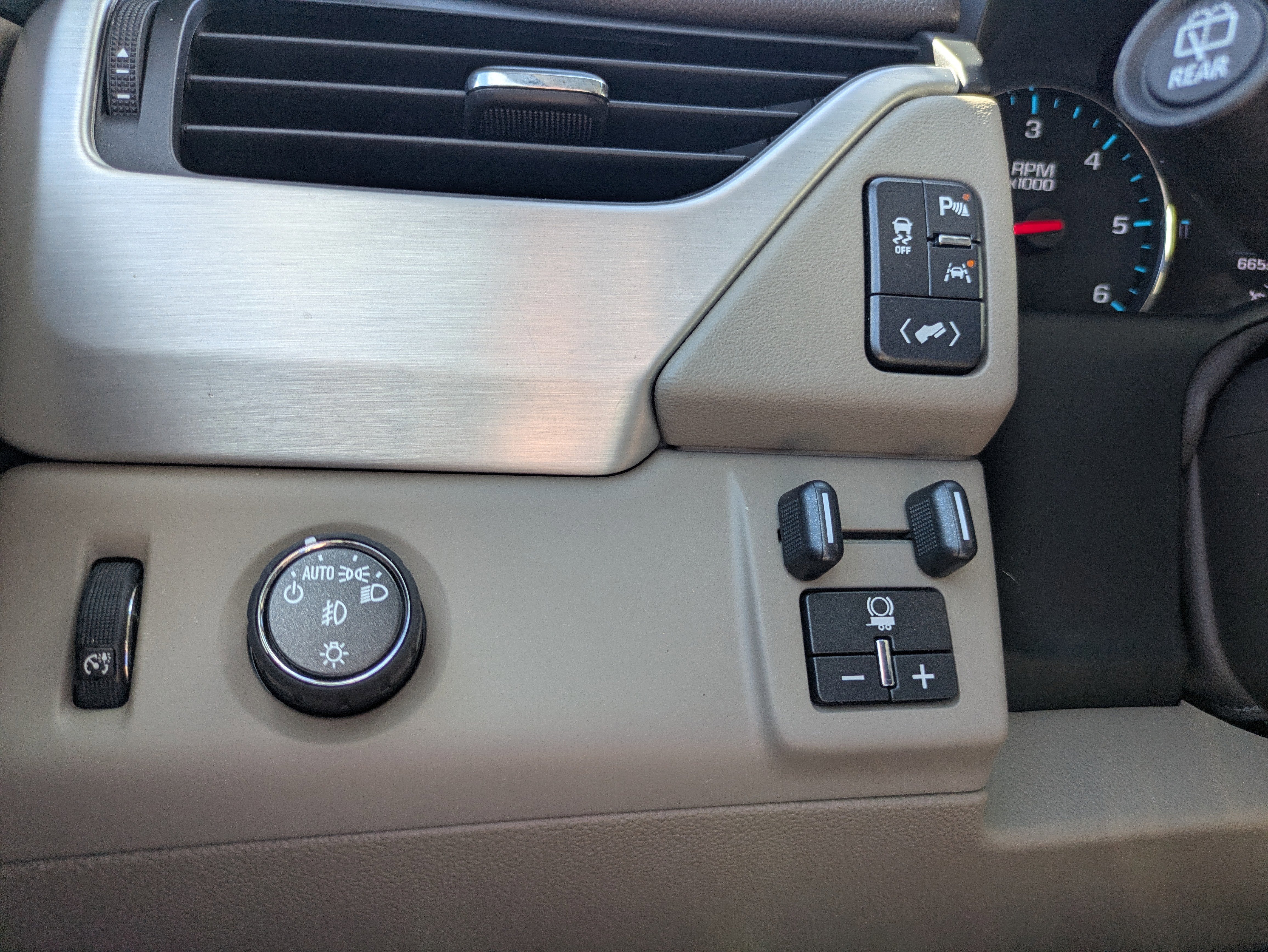 2017 GMC Yukon XL SLT