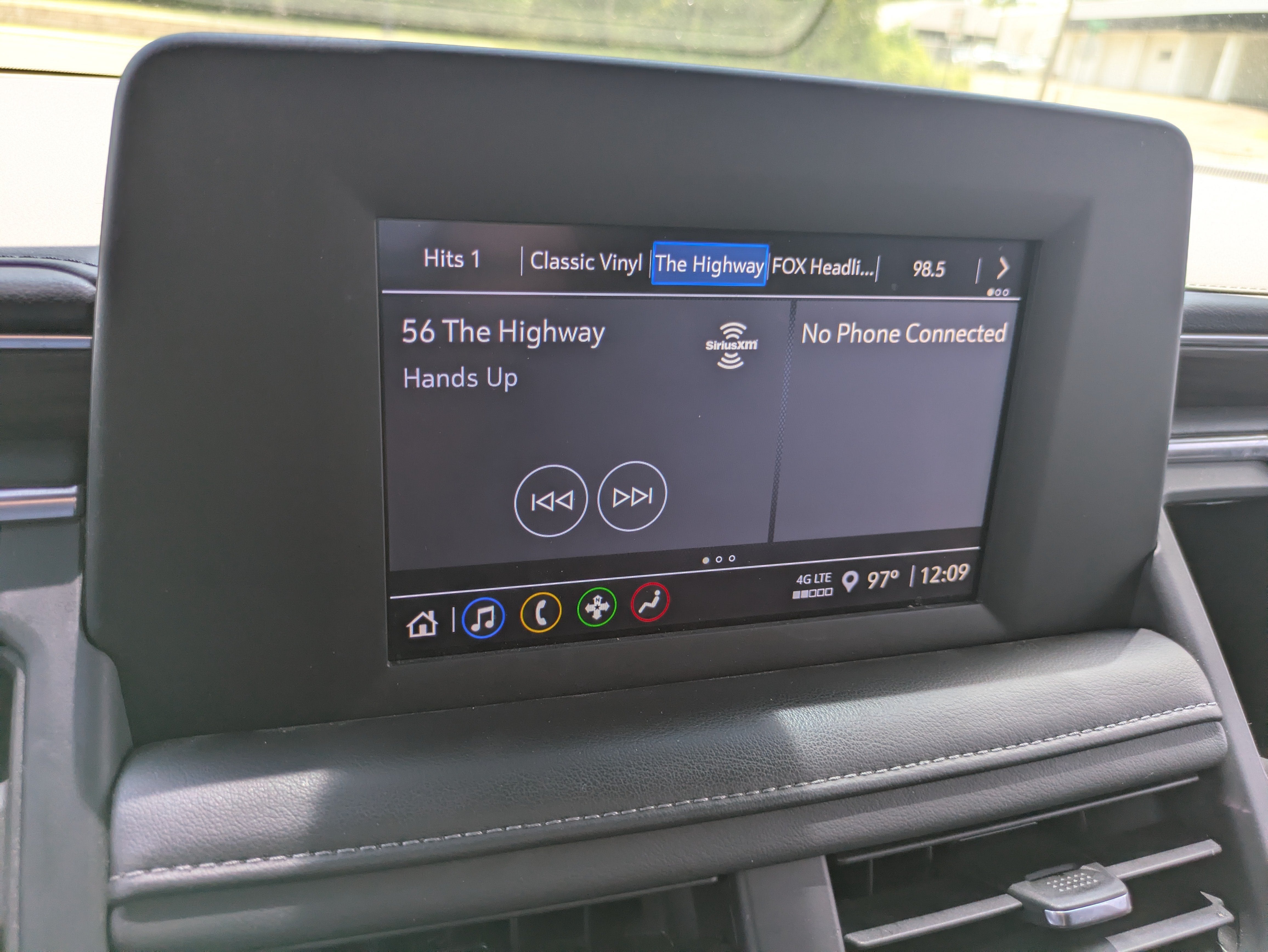 2022 Chevrolet Tahoe LS