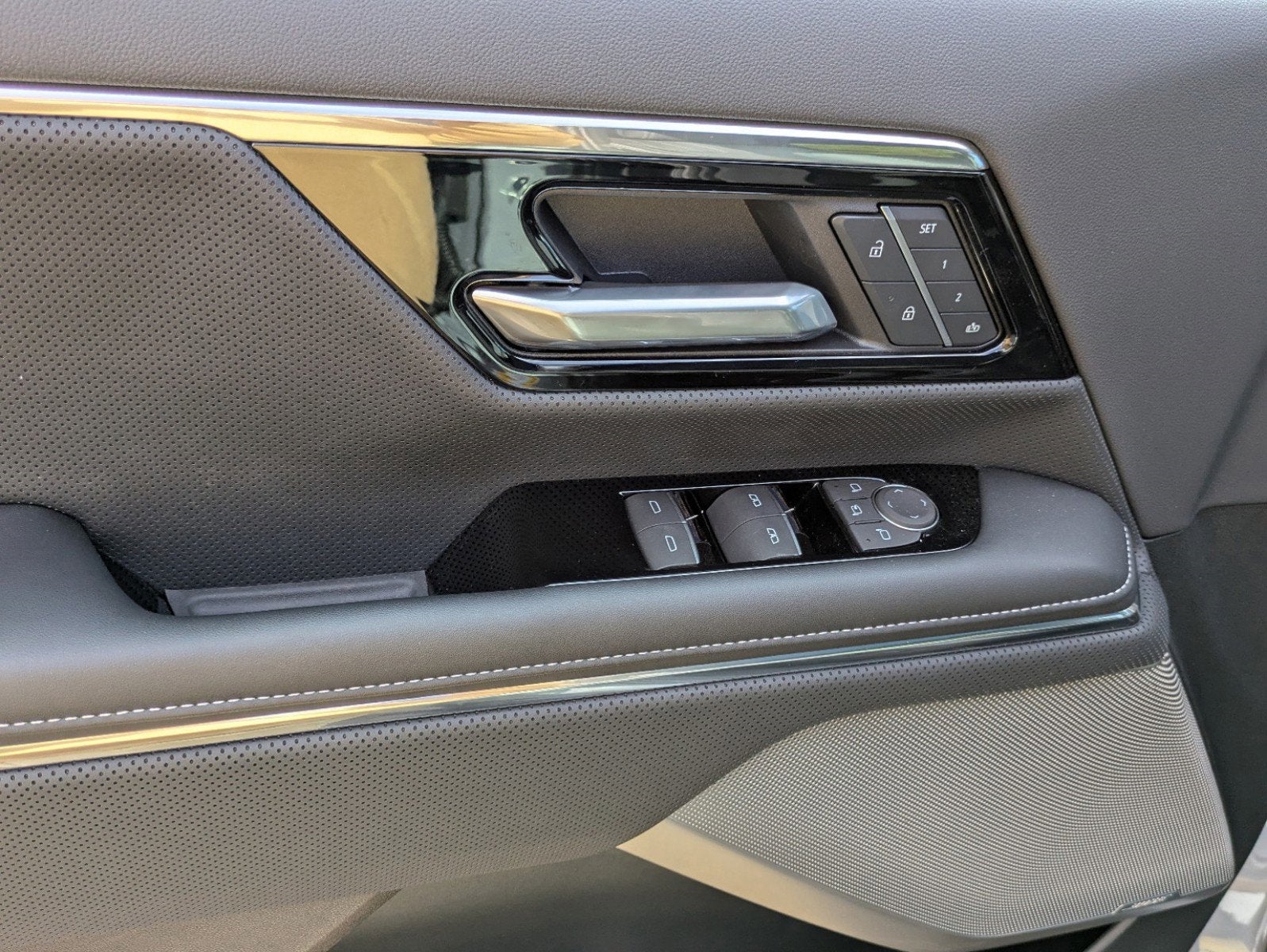 2025 GMC Sierra EV Extended Range Denali