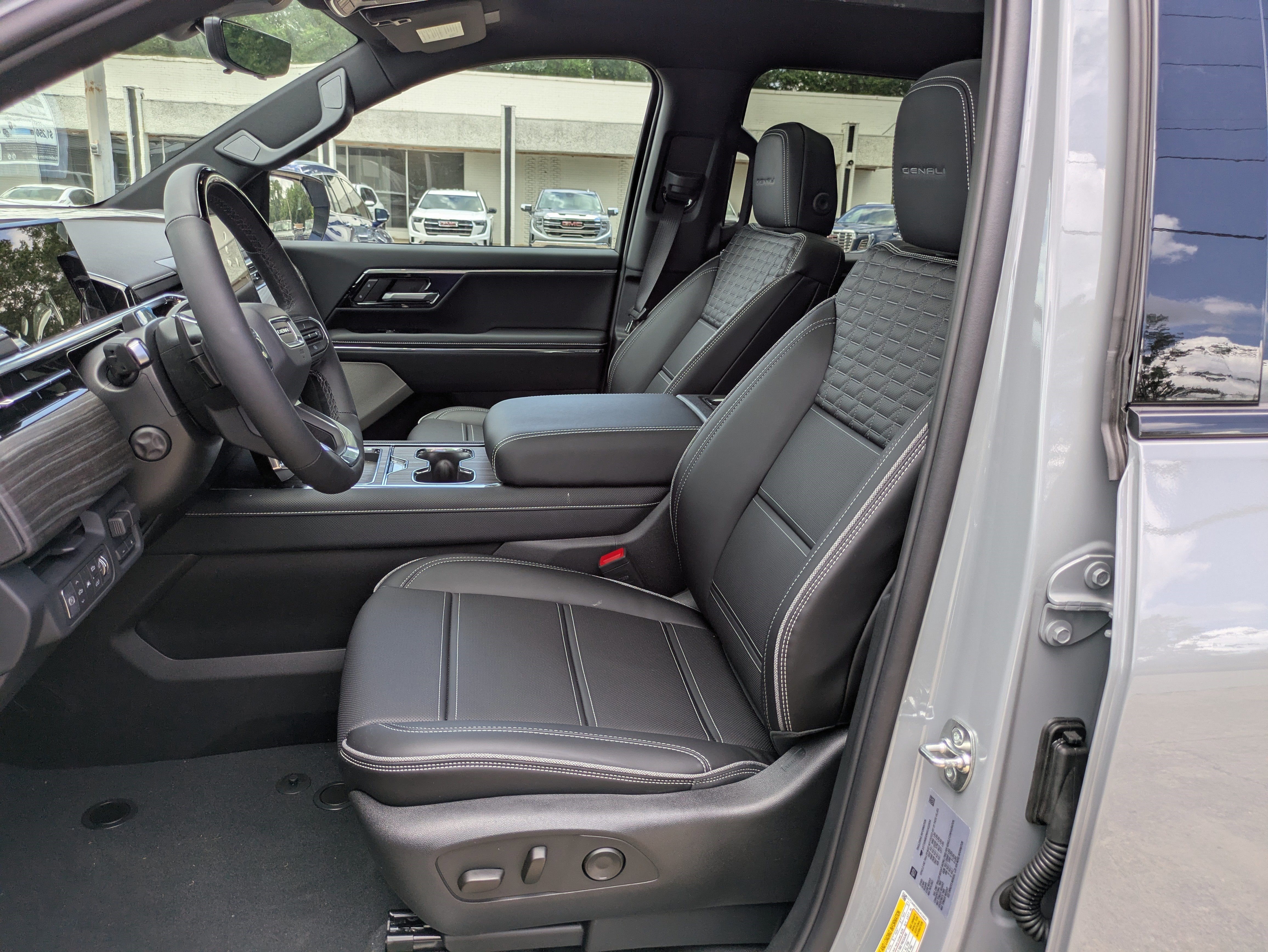 2025 GMC Sierra EV Extended Range Denali