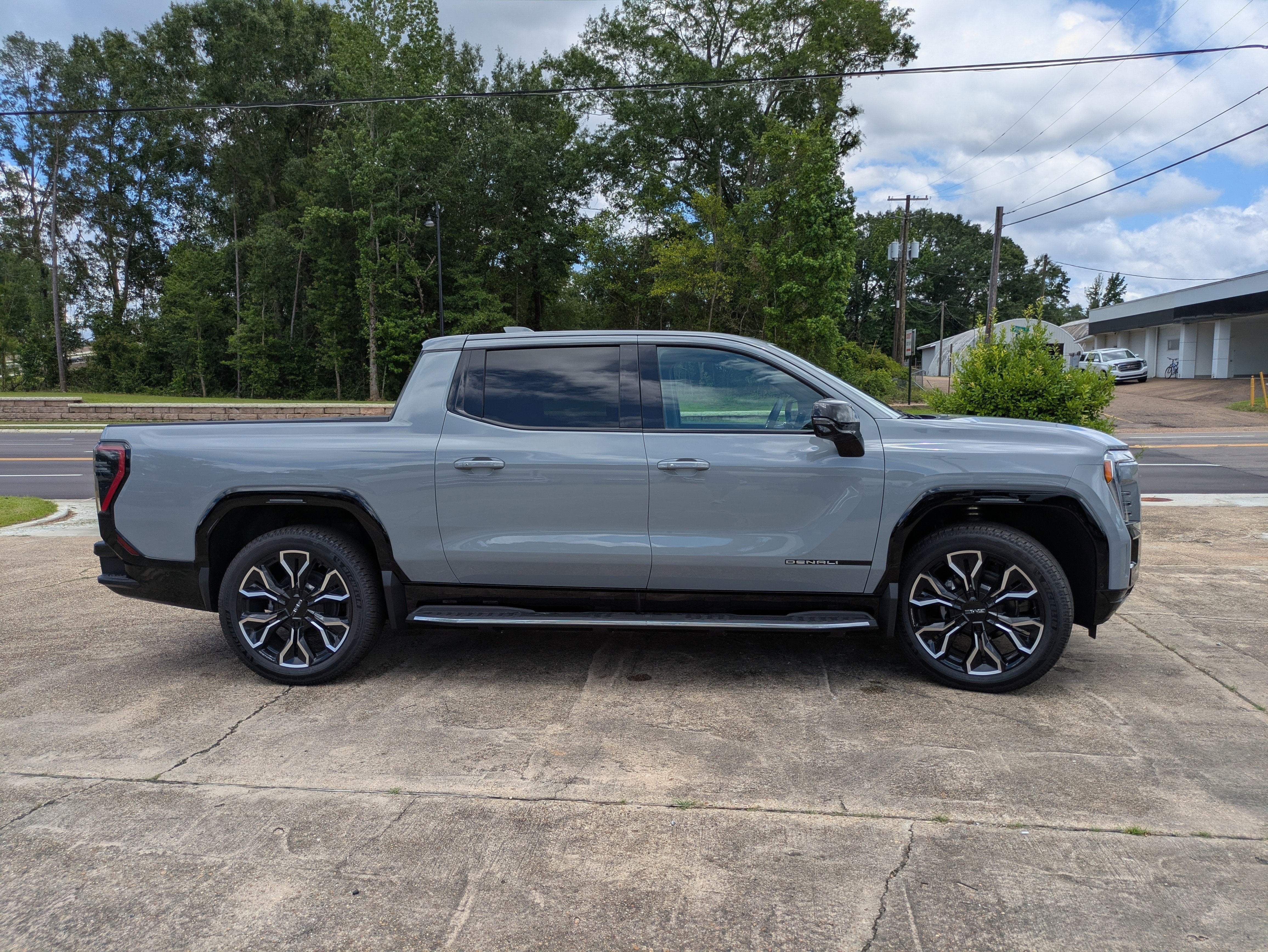 2025 GMC Sierra EV Extended Range Denali