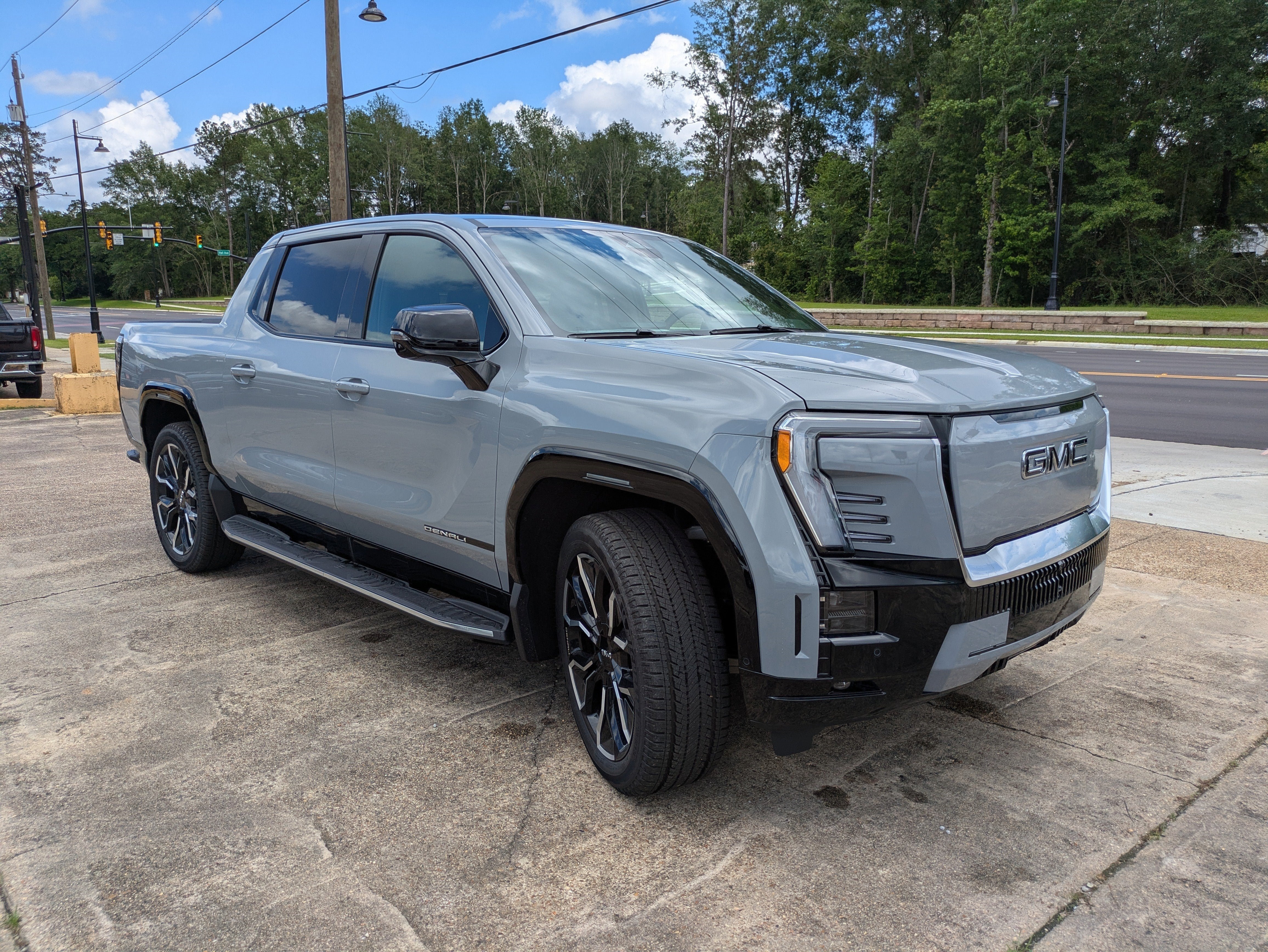 2025 GMC Sierra EV Extended Range Denali
