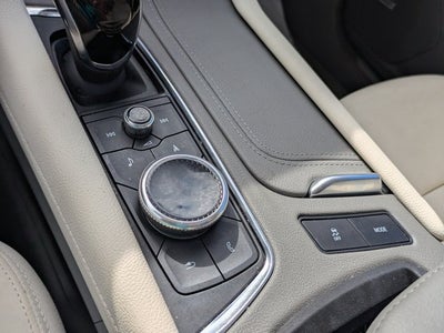 2021 Cadillac XT5 FWD Premium Luxury