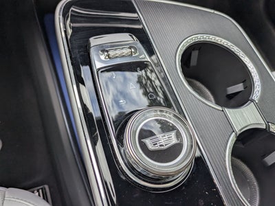 2024 Cadillac LYRIQ Luxury 1