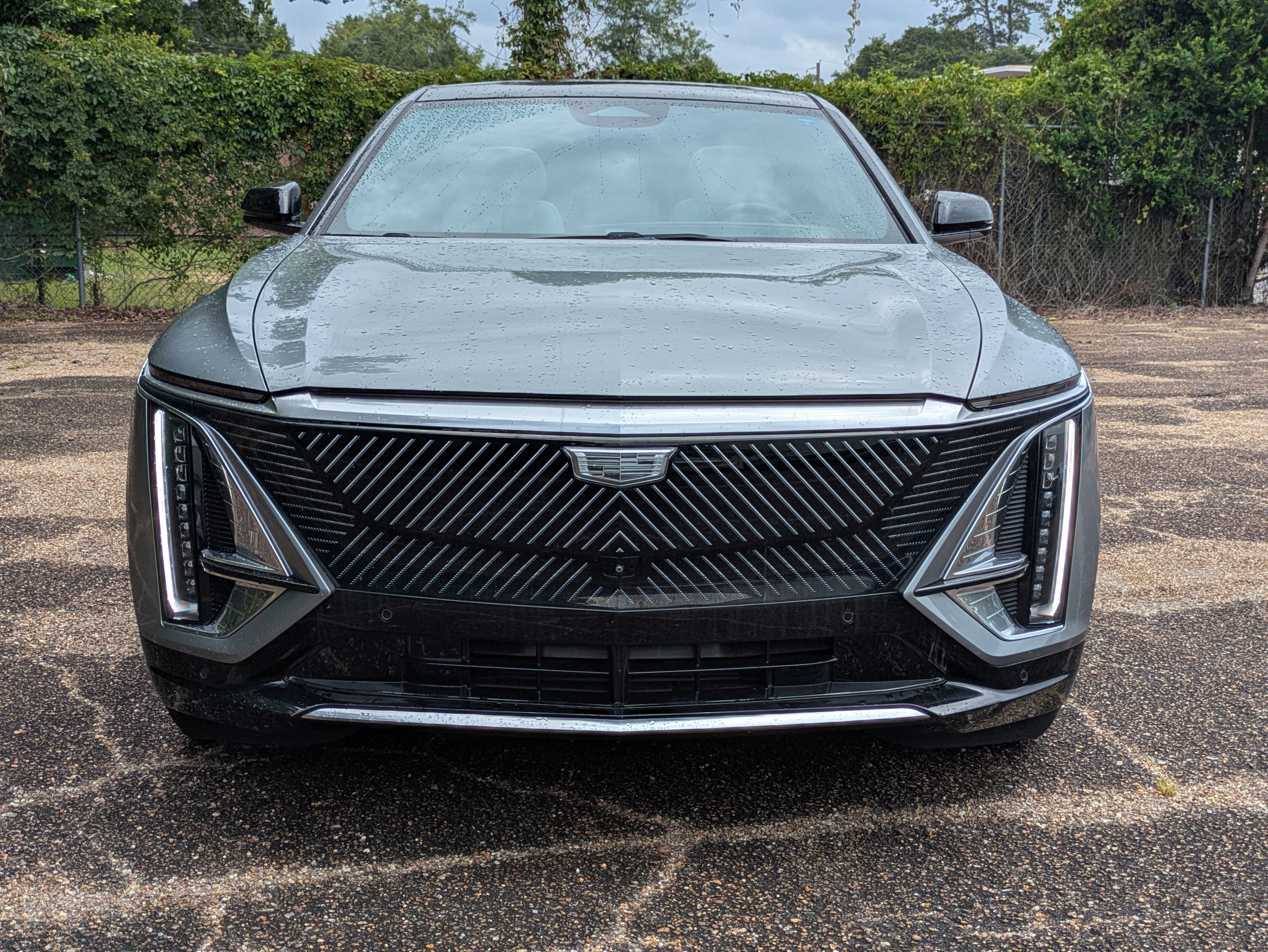 2024 Cadillac LYRIQ Luxury 1