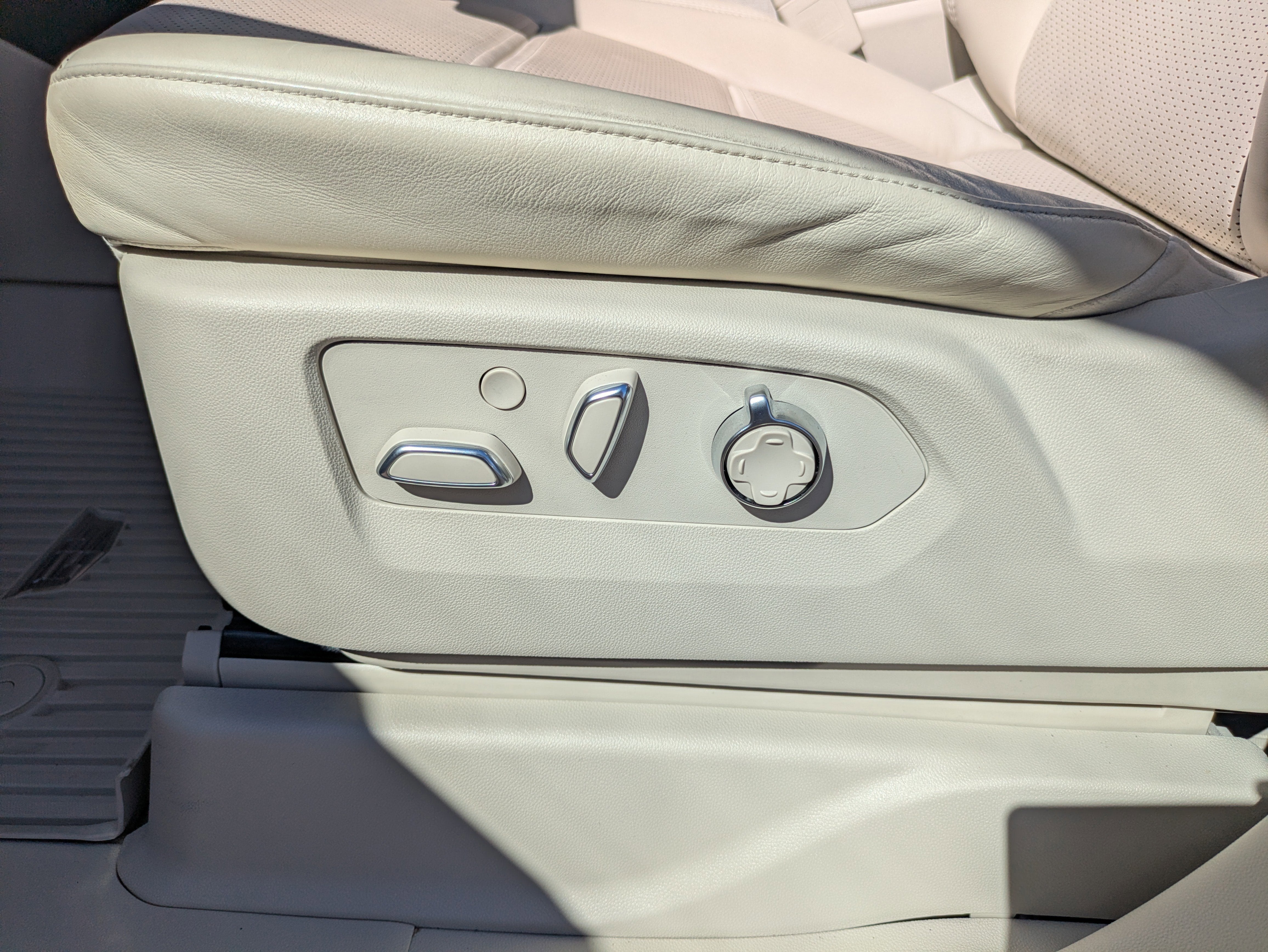 2024 Cadillac Escalade Premium Luxury Platinum