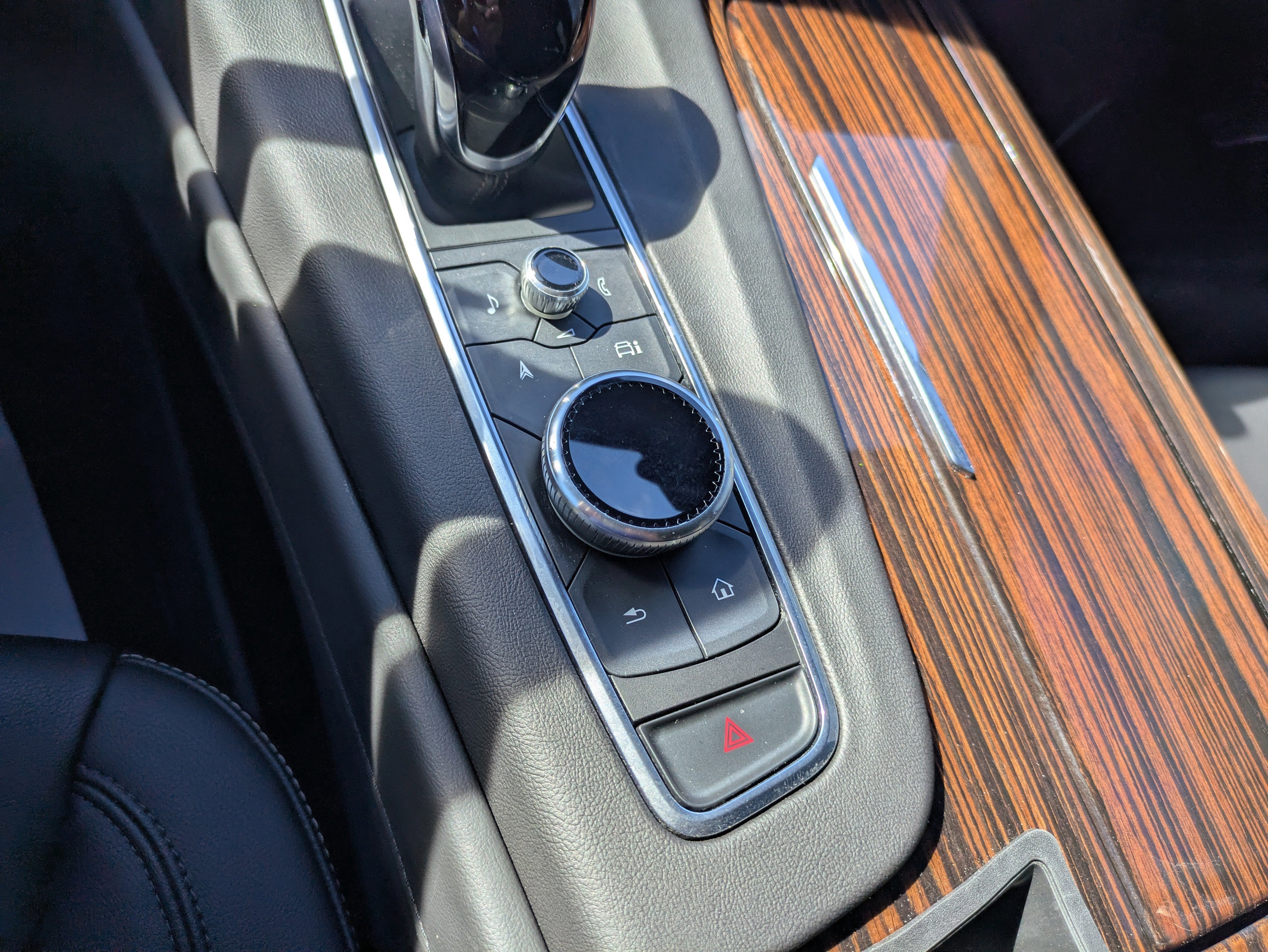 2023 Cadillac Escalade ESV Luxury