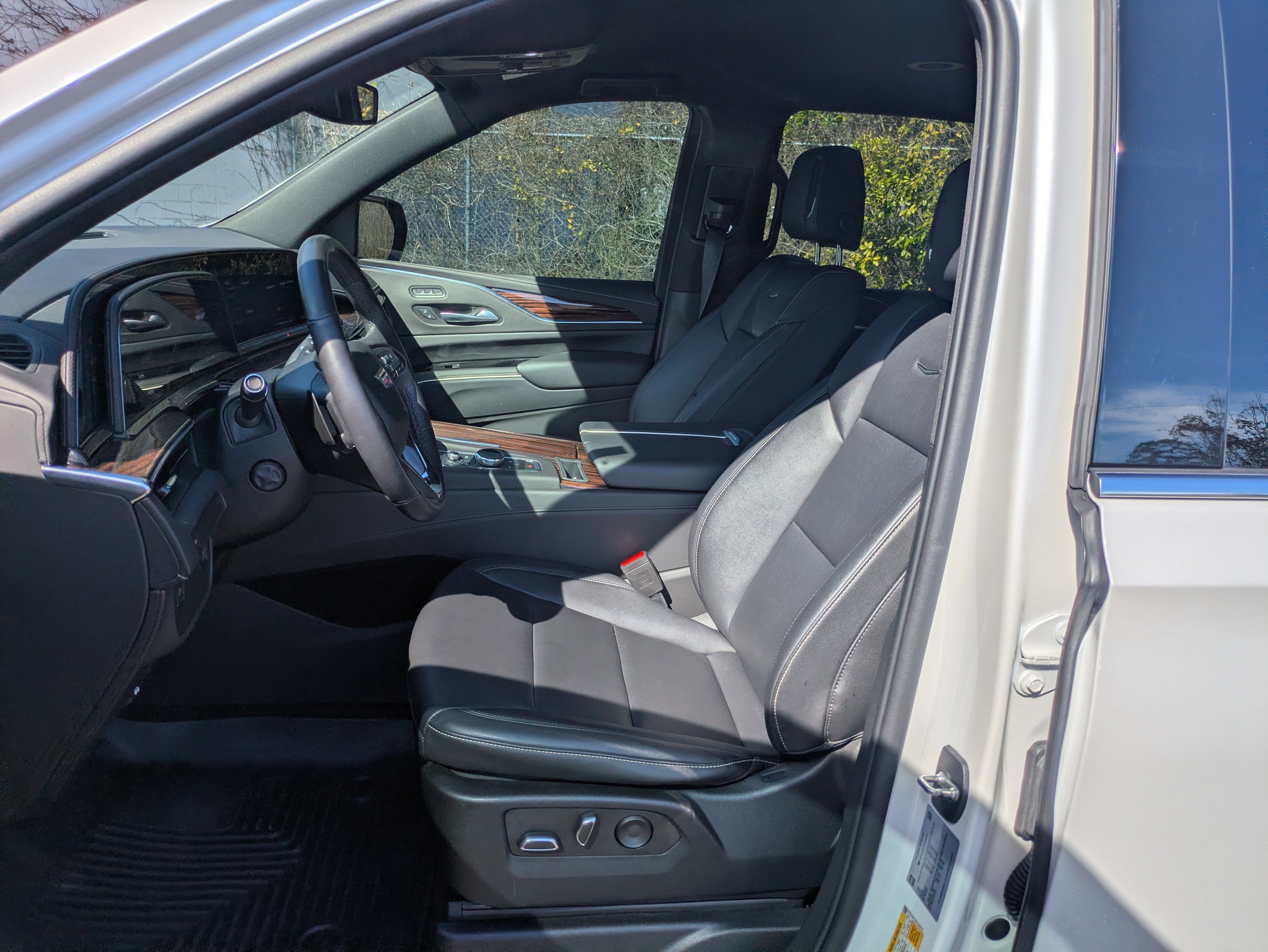 2023 Cadillac Escalade ESV Luxury