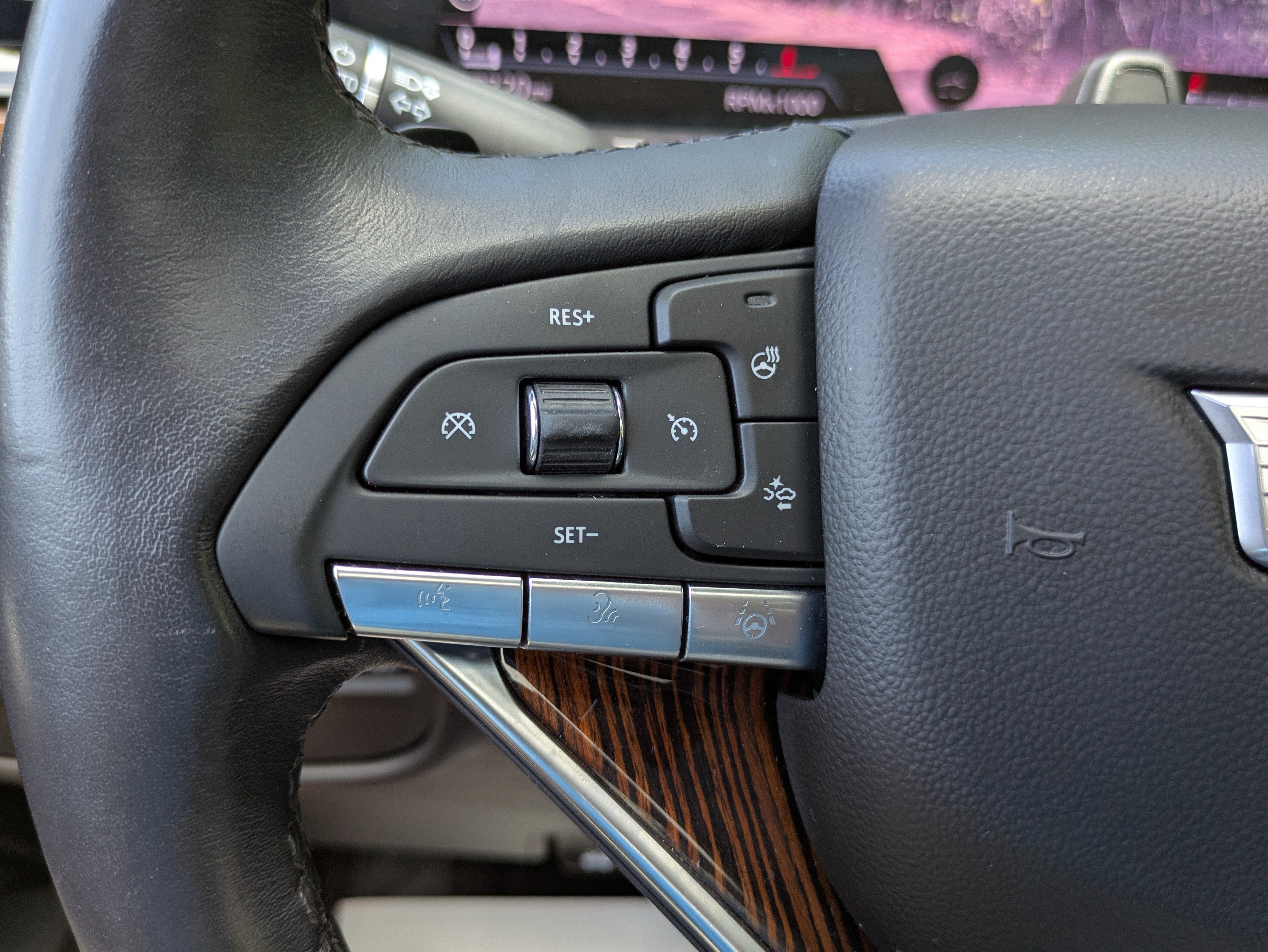 2023 Cadillac Escalade ESV Premium Luxury