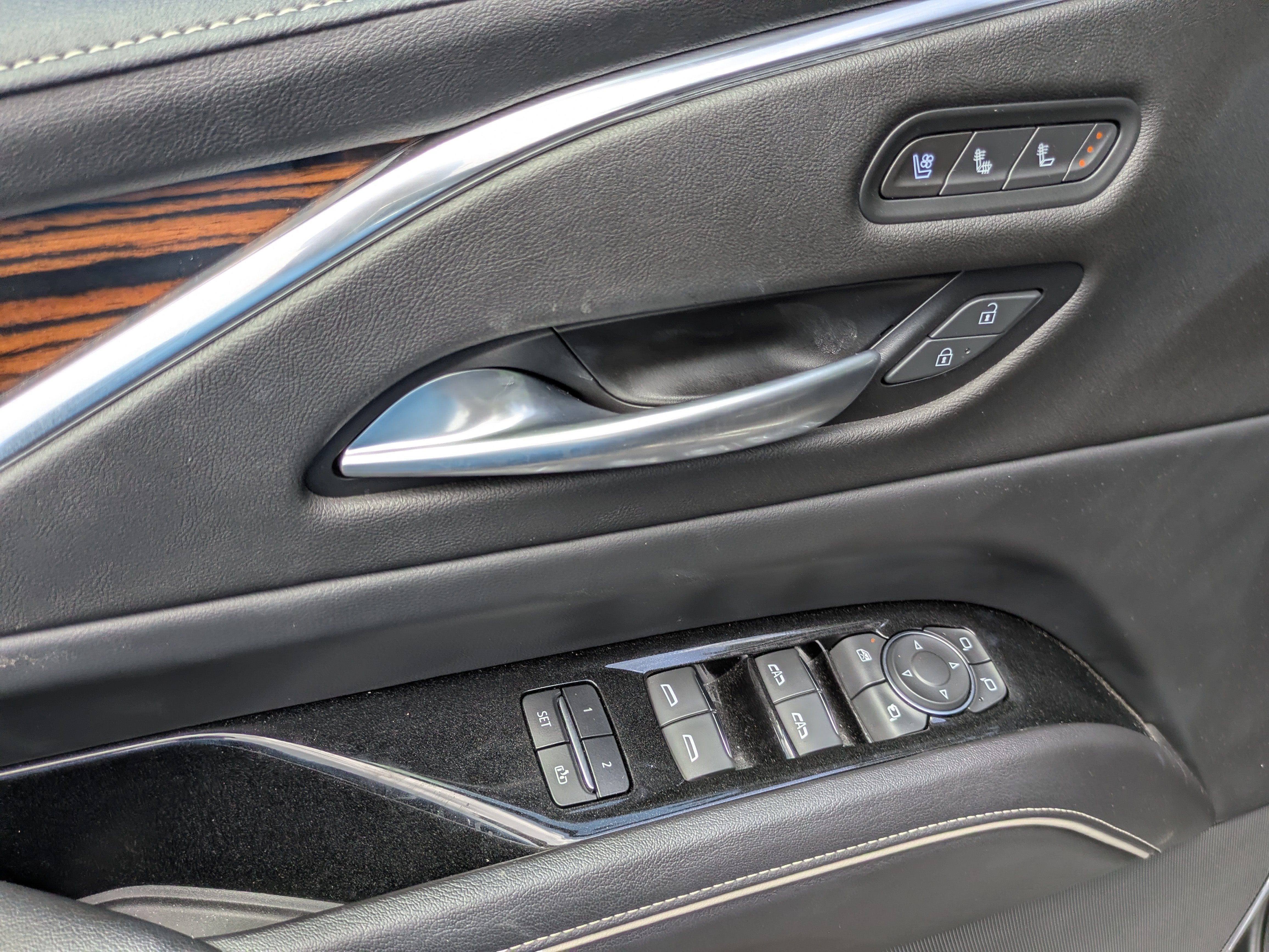 2023 Cadillac Escalade ESV Premium Luxury