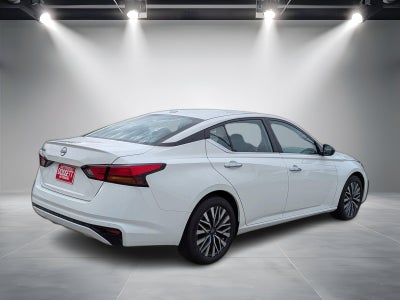 2025 Nissan Altima SV FWD