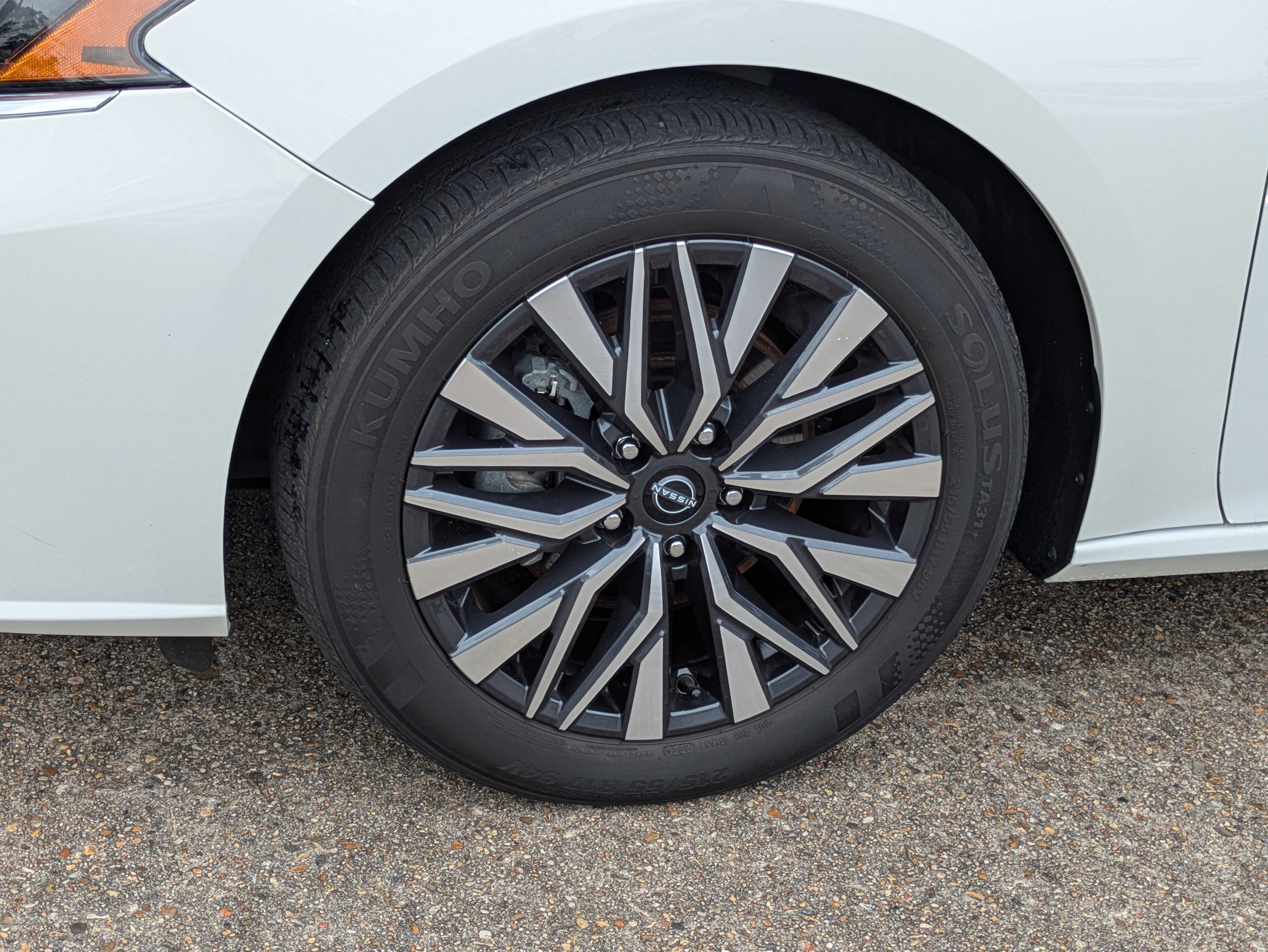 2025 Nissan Altima SV FWD
