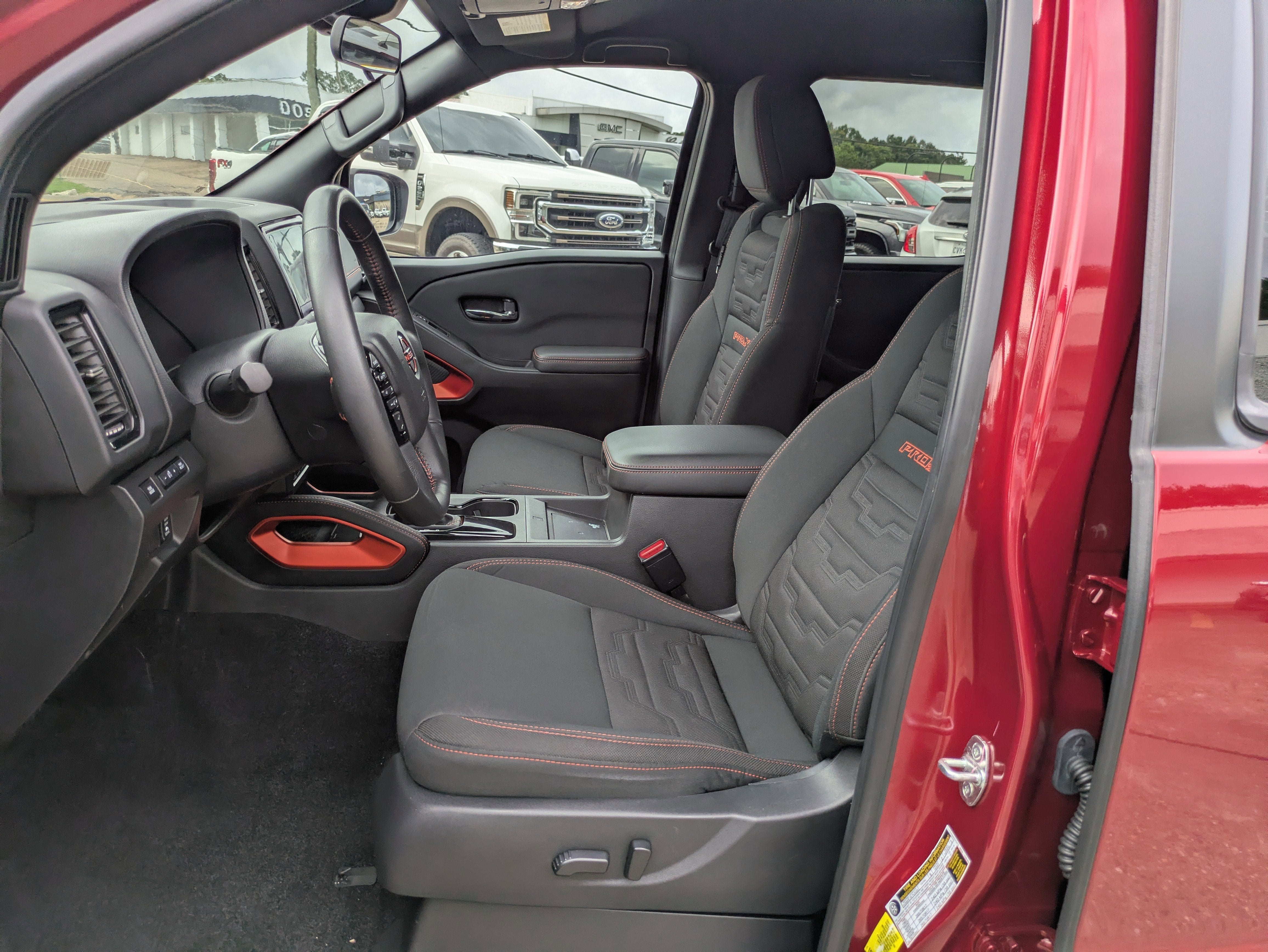 2024 Nissan Frontier Crew Cab PRO-X 4x2