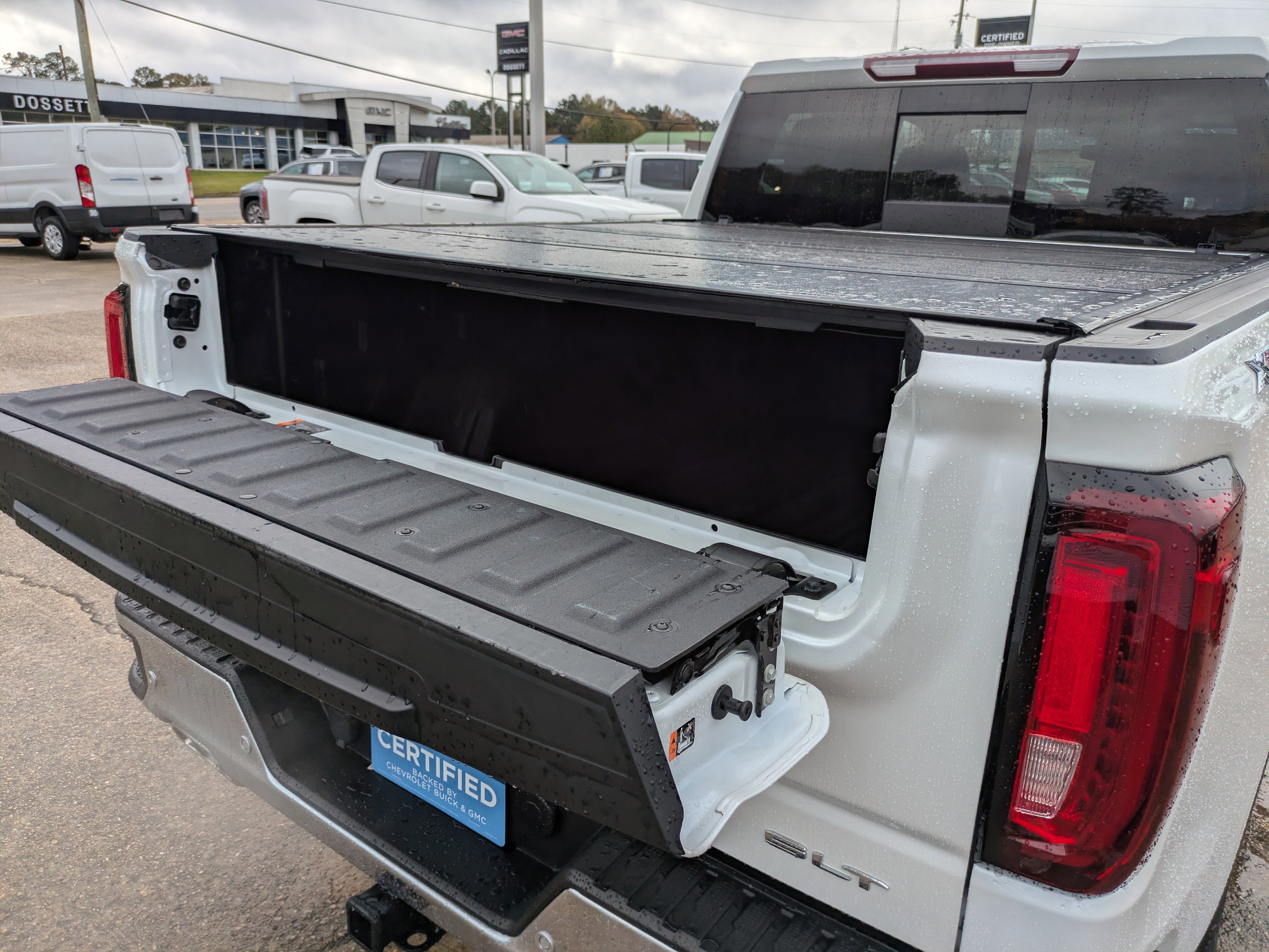 2023 GMC Sierra 1500 SLT