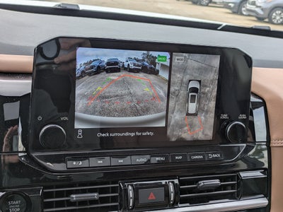 2025 Nissan Pathfinder Platinum