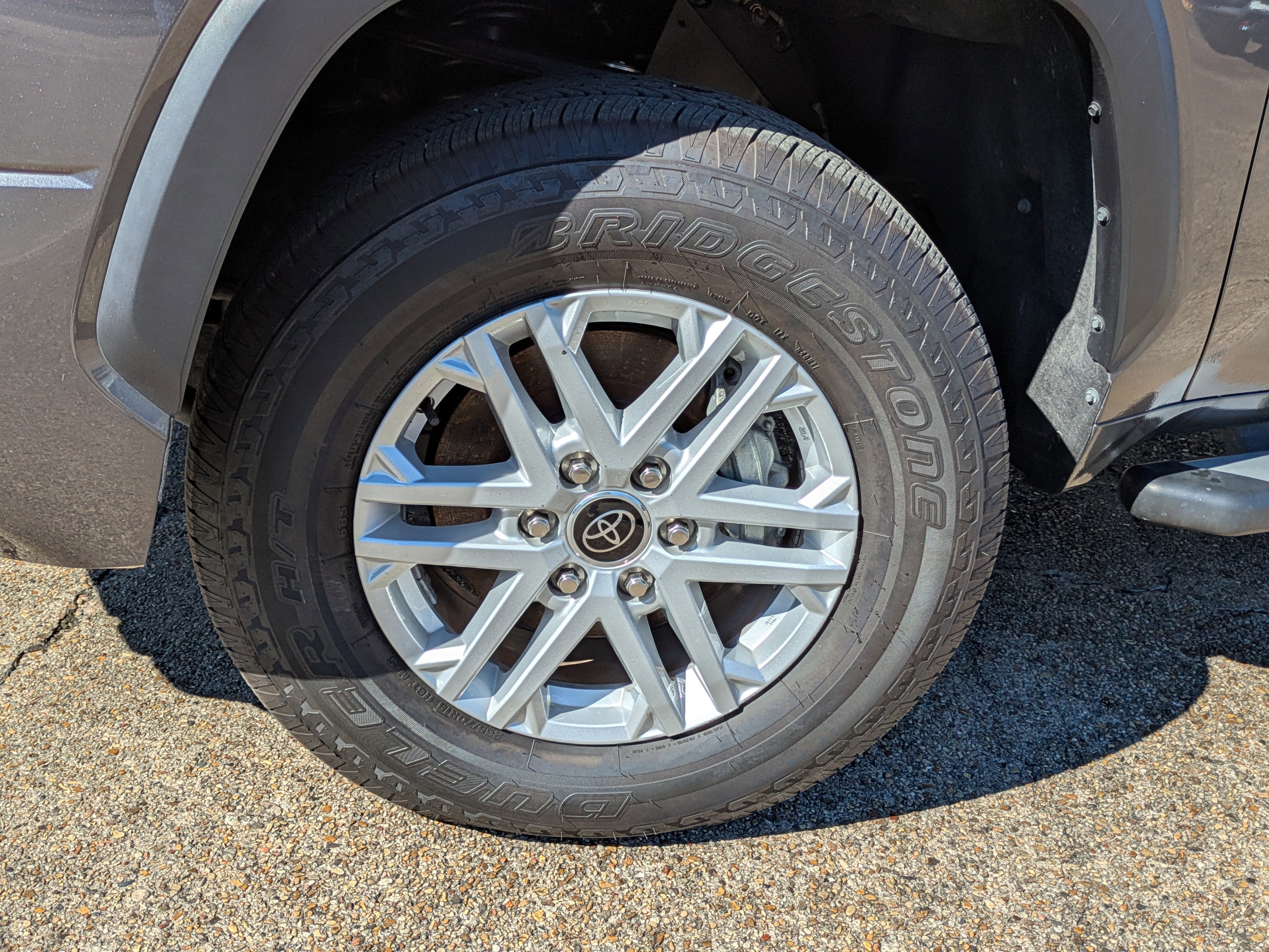 2023 Toyota Tundra 4WD SR5